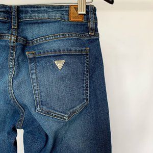 GUESS WOMEN'S DENIM - SIZE 27